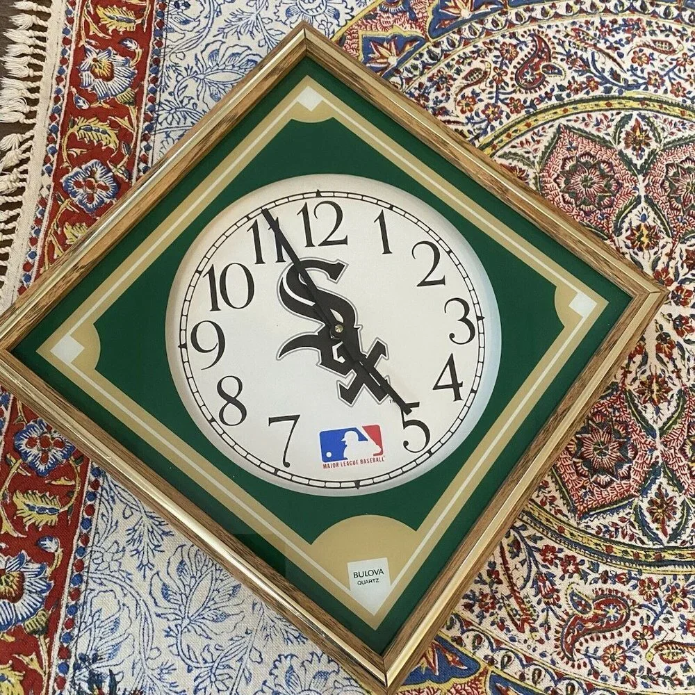 MLB Bulova Chicago White Sox wall clock by Chicago